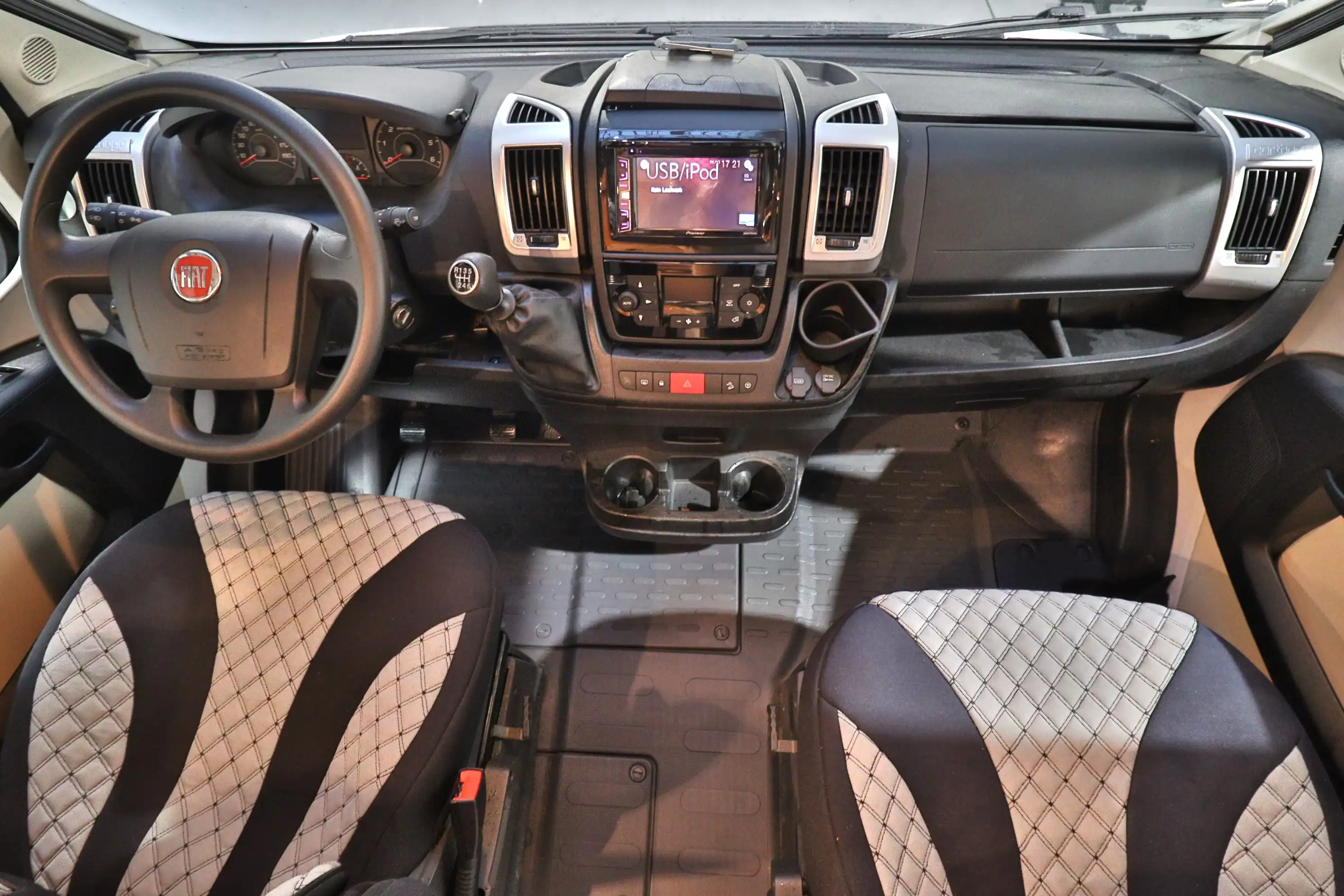 CARTHAGO Malibu Van 540